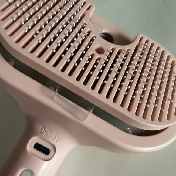 Pet Spray Hair Comb - Picture 5 of 11